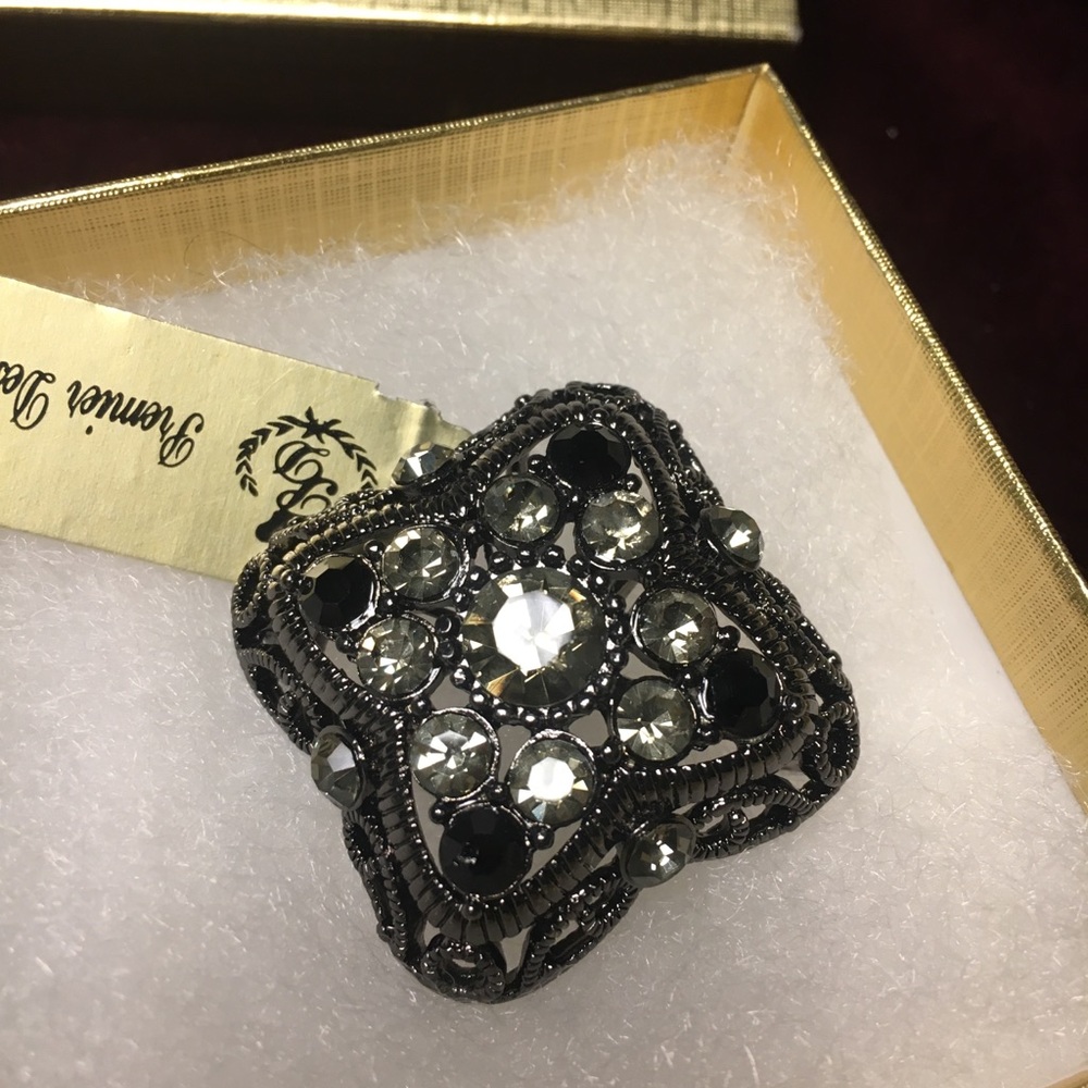 Premier Designs Posey Slide Pendant/Pin